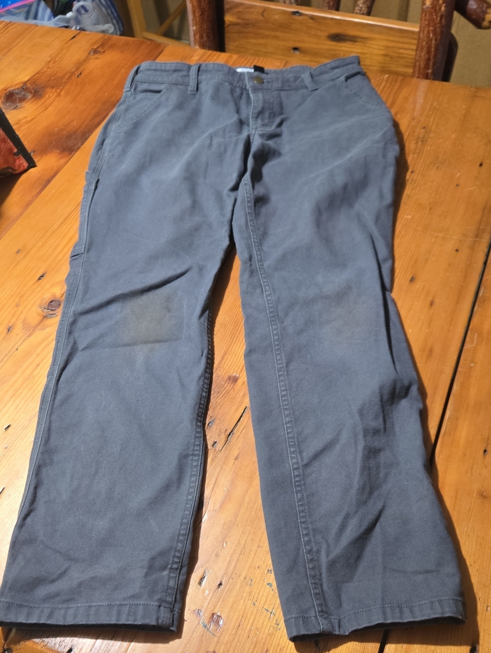 Carhartt Sz 8 Short Charcoal Straight-Leg Stained Knees